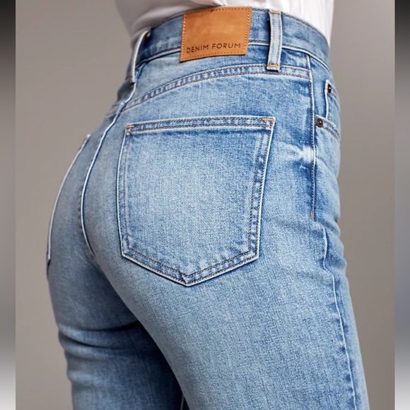 Aritzia Denim - Aritzia Denim Forum The Bailey High Rise Crop Flare Jean size 26